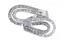 Ring in white gold and diamonds