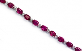 Bracelet with diamonds and rubies