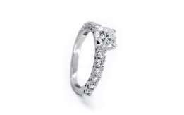 Diamond on white gold ring